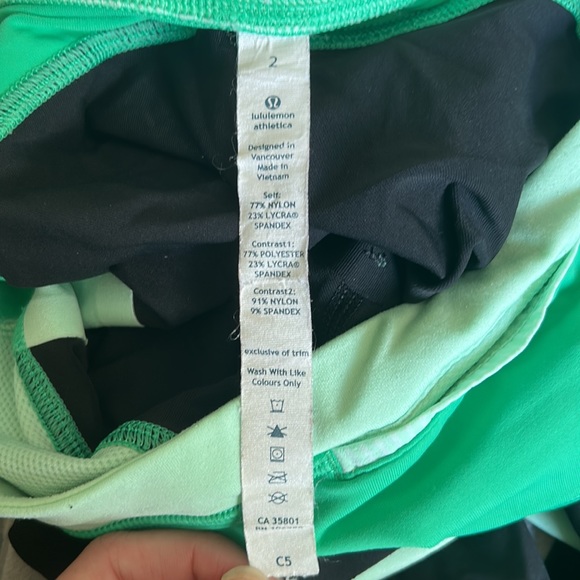 Lululemon Run: Proceed With Speed Crop in Black / Fresh Teal / Very Green Size 2 - Picture 5 of 7